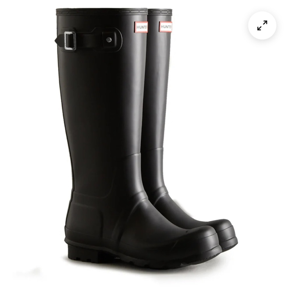 Hunter MEN'S ORIGINAL TALL SIDE ADJUSTABLE RAIN BOOTS
Black / US 9 /